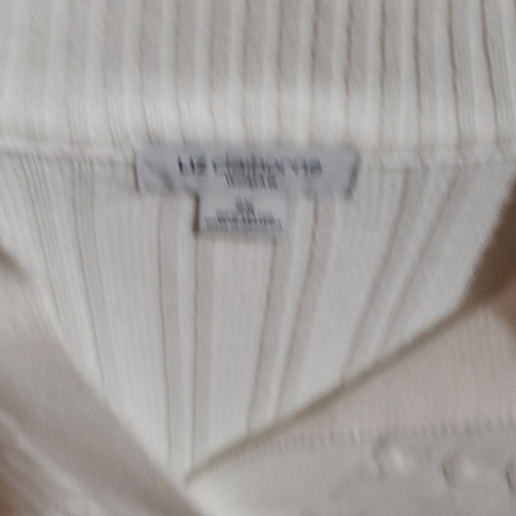 Sweater - Picture 2 of 4